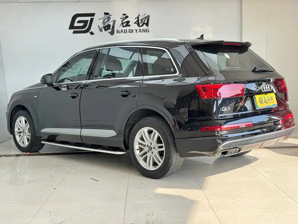 Audi Q7 — миниатюра 27