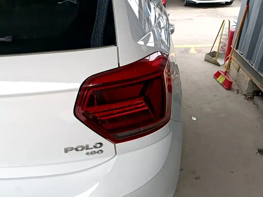 Volkswagen Polo — миниатюра 8