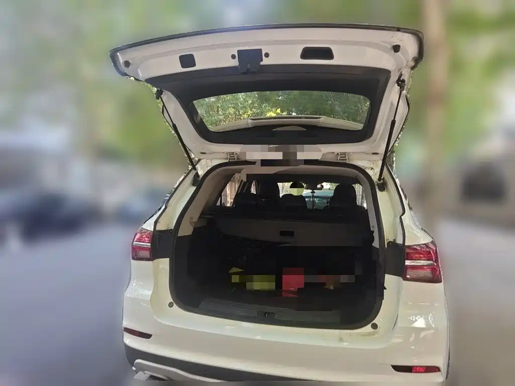 Roewe RX5 — миниатюра 15