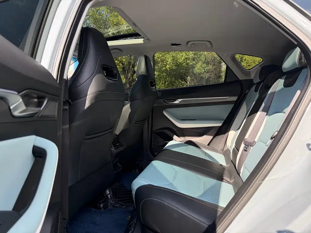 Geely Emgrand S — миниатюра 9