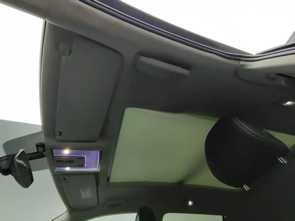 Volkswagen Teramont — миниатюра 14
