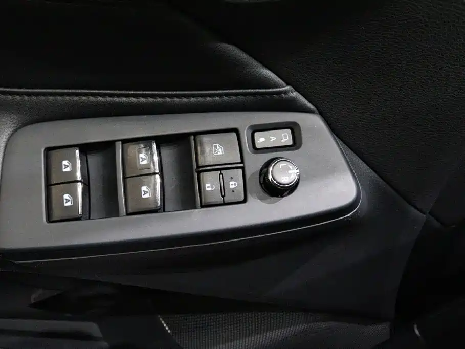 Toyota Avalon — миниатюра 18