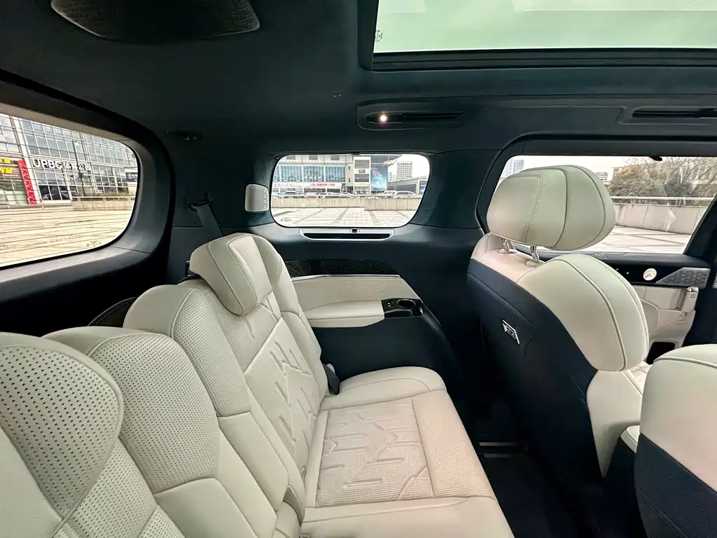 ZEEKR EXTREME KRYPTON 009