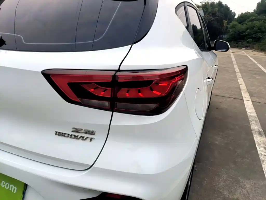MG ZS — миниатюра 8