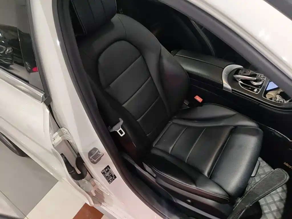 Mercedes-Benz C-Class — миниатюра 25