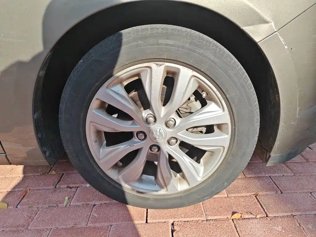 Buick Excelle — миниатюра 24