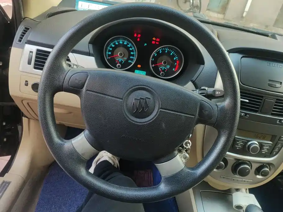 Buick Excelle — миниатюра 15