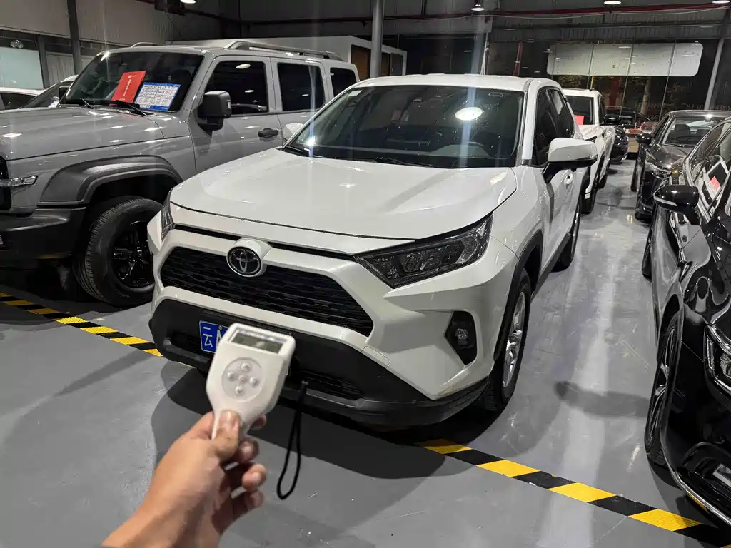 Toyota RAV4 2024