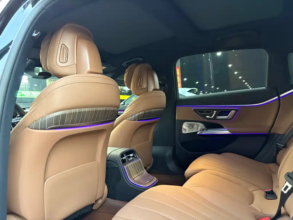 Mercedes-Benz E-Class — миниатюра 15
