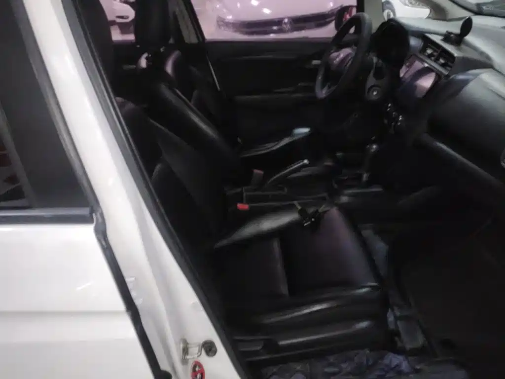 Honda Fit — миниатюра 25