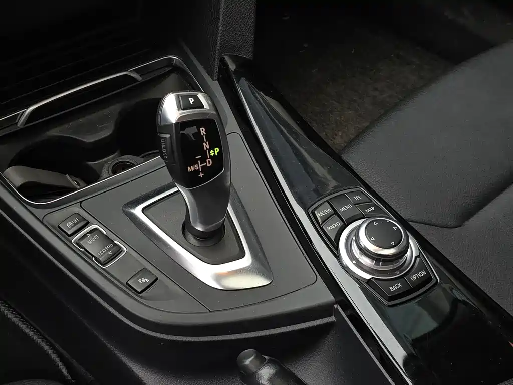 BMW 3 Series — миниатюра 5