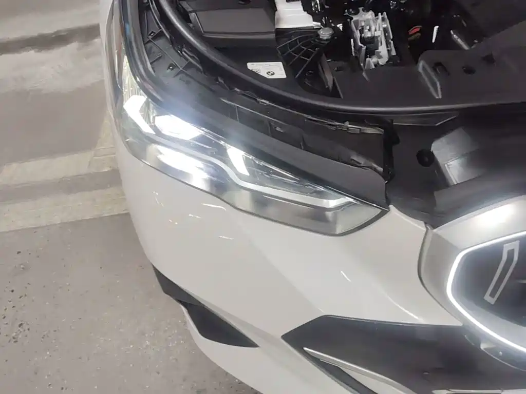 BMW i5 — миниатюра 11