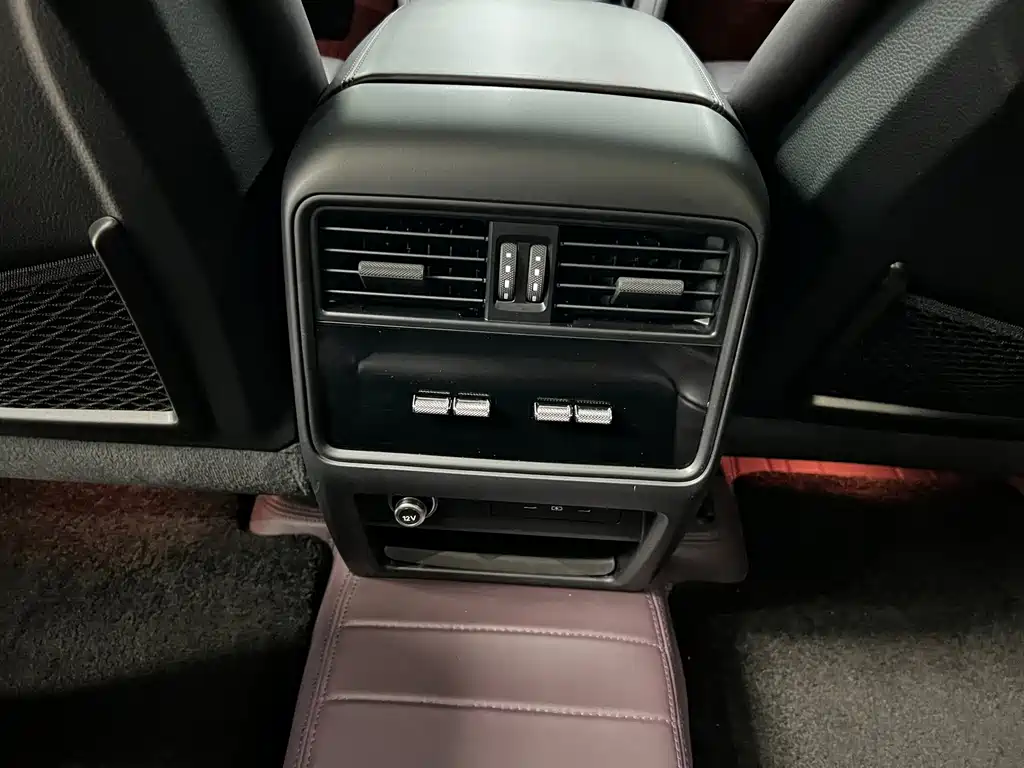 Porsche Cayenne — миниатюра 20