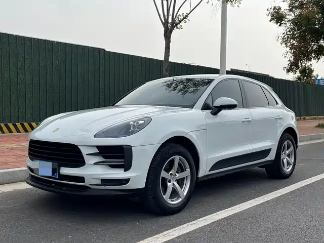 PORSCHE MACAN 2020