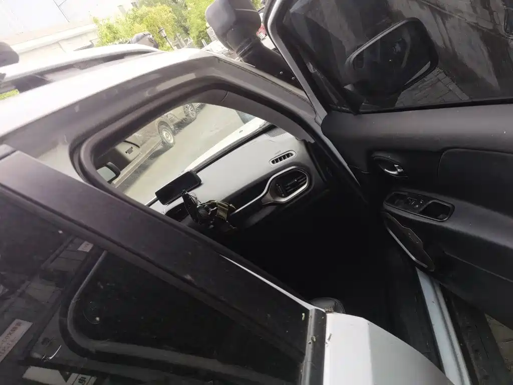 Jeep Renegade — миниатюра 19