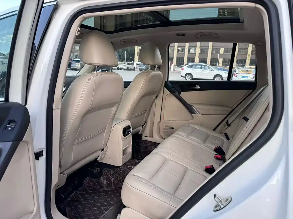 Volkswagen Tiguan — миниатюра 5