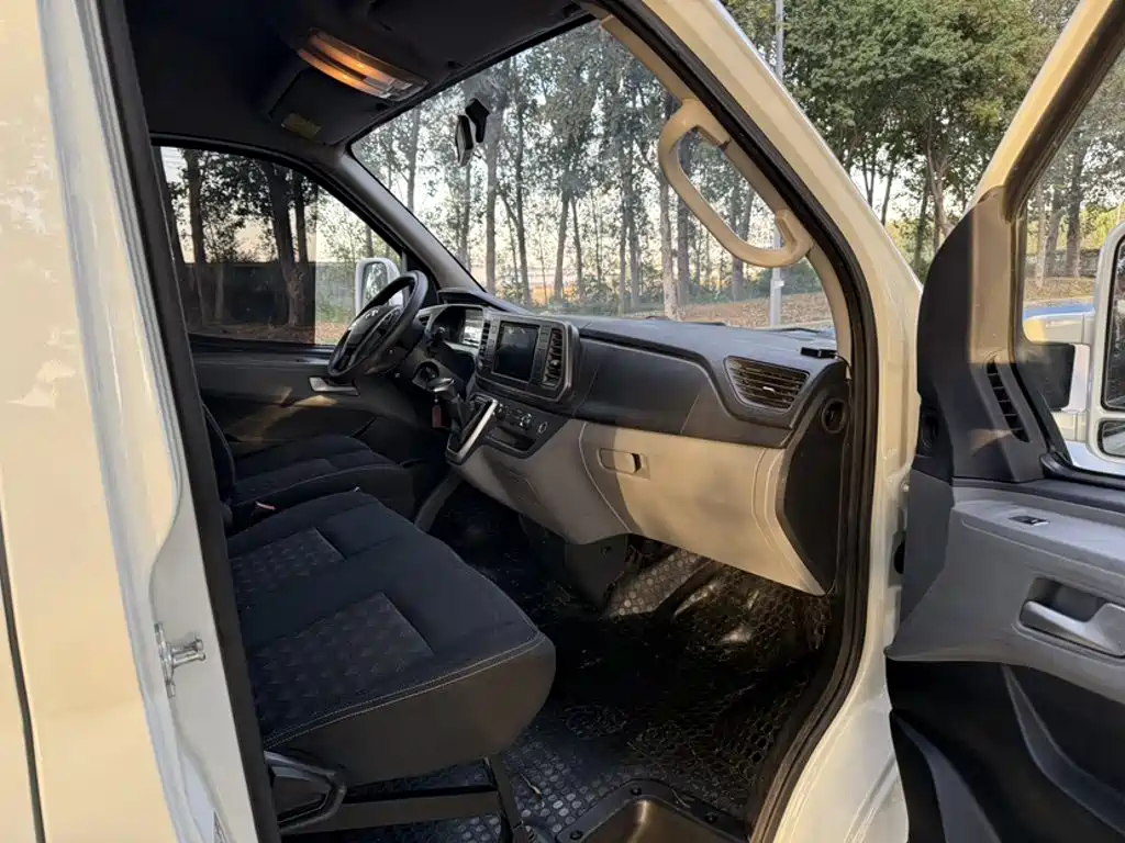 MAXUS V80 — миниатюра 14