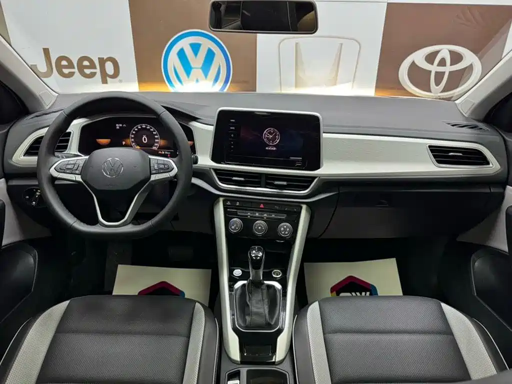 Volkswagen T-Roc — миниатюра 9