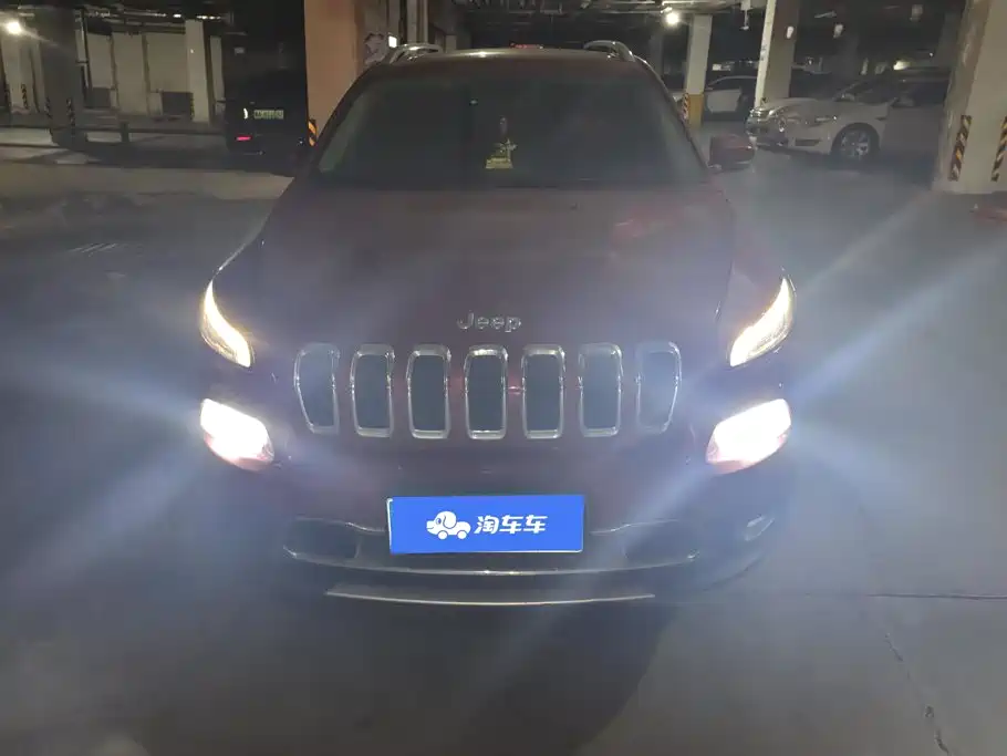 Jeep Cherokee — миниатюра 2