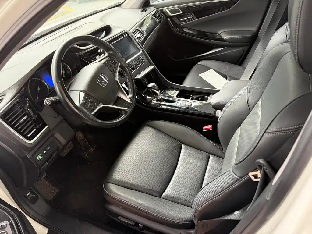 Honda Spirior — миниатюра 7