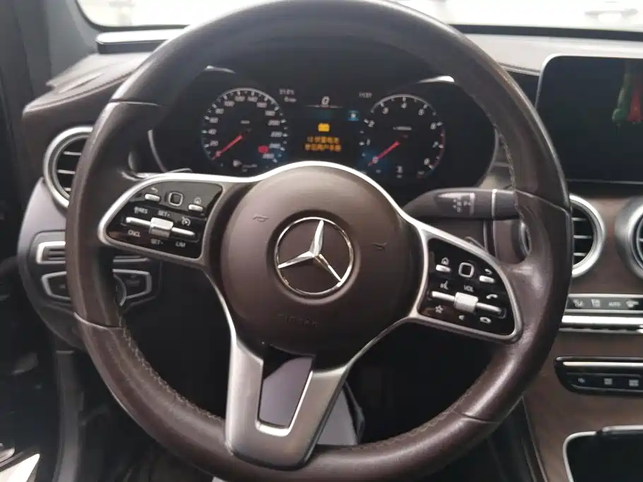 Mercedes-Benz GLC — миниатюра 15
