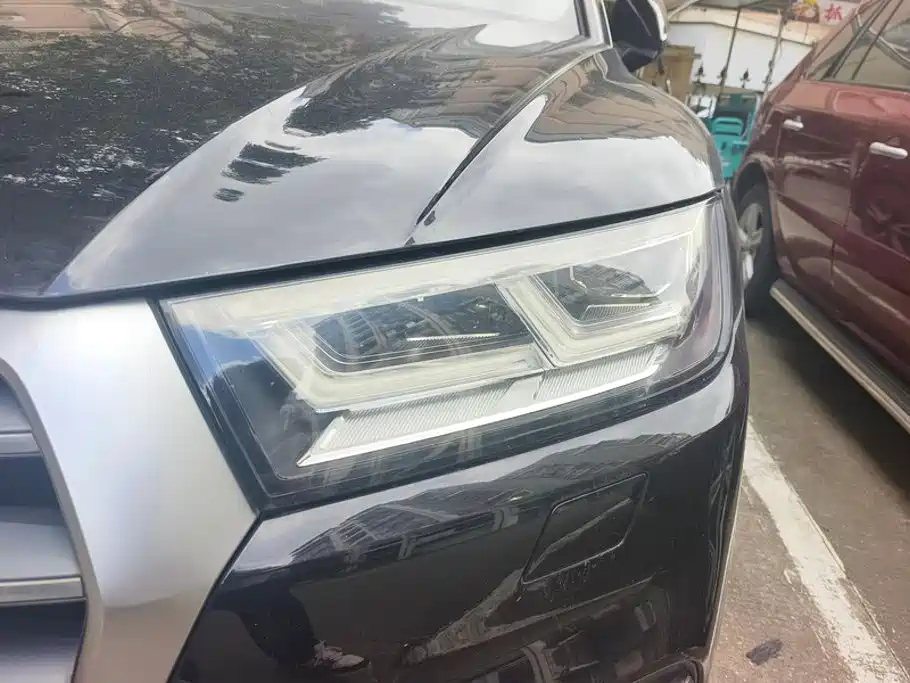 Audi Q5L — миниатюра 5