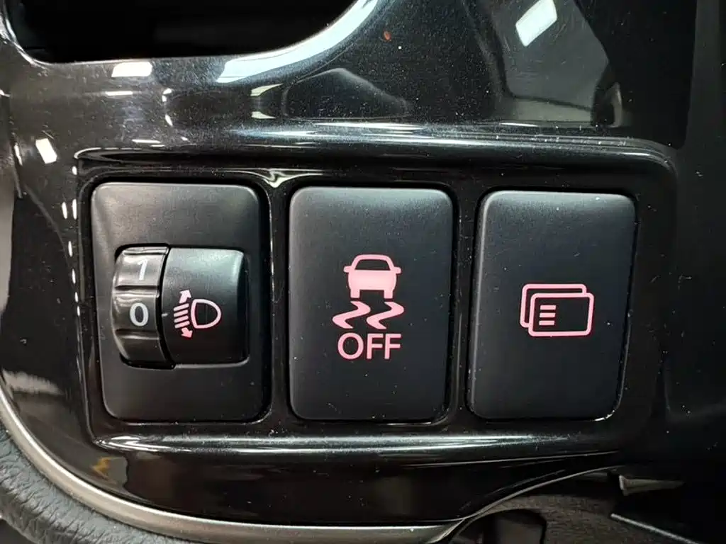 Mitsubishi Outlander — миниатюра 16
