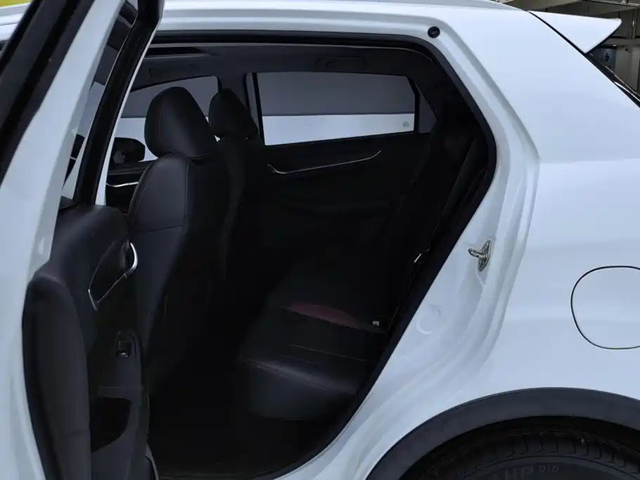 Geely Vision X3 — миниатюра 11