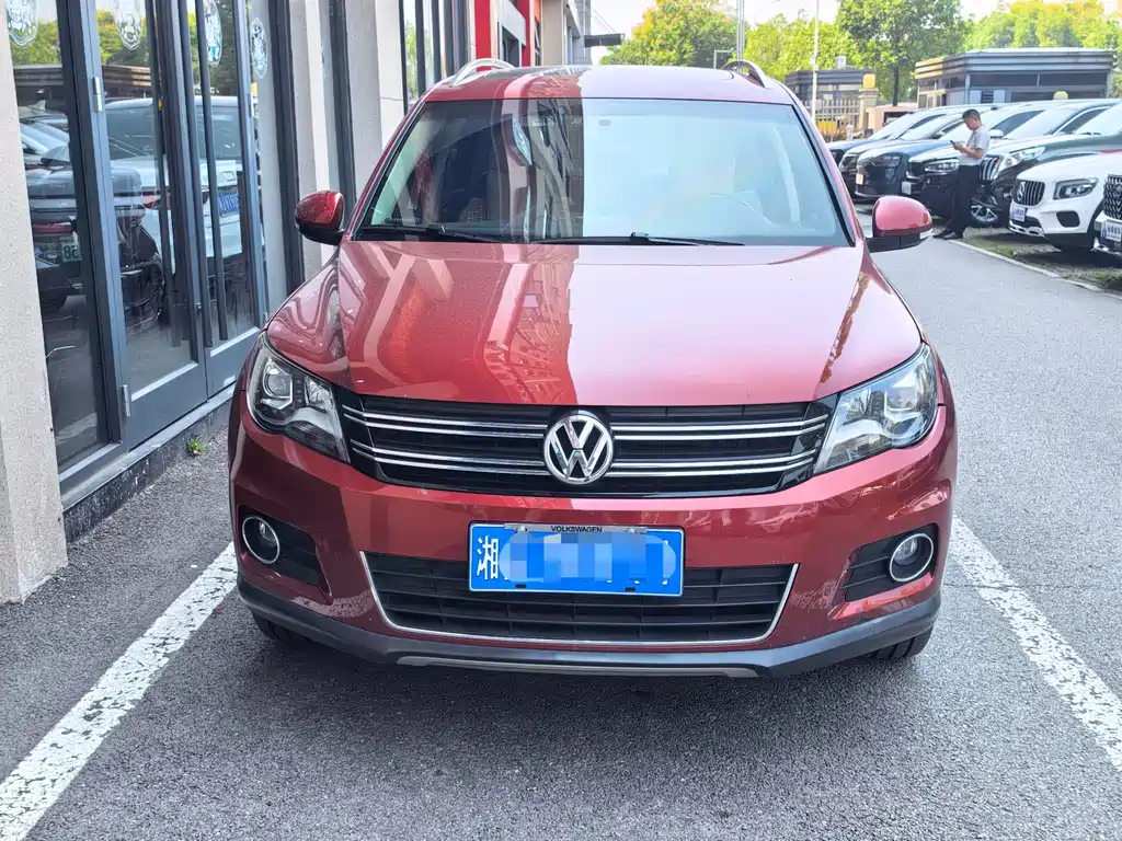 Volkswagen Tiguan — миниатюра 2