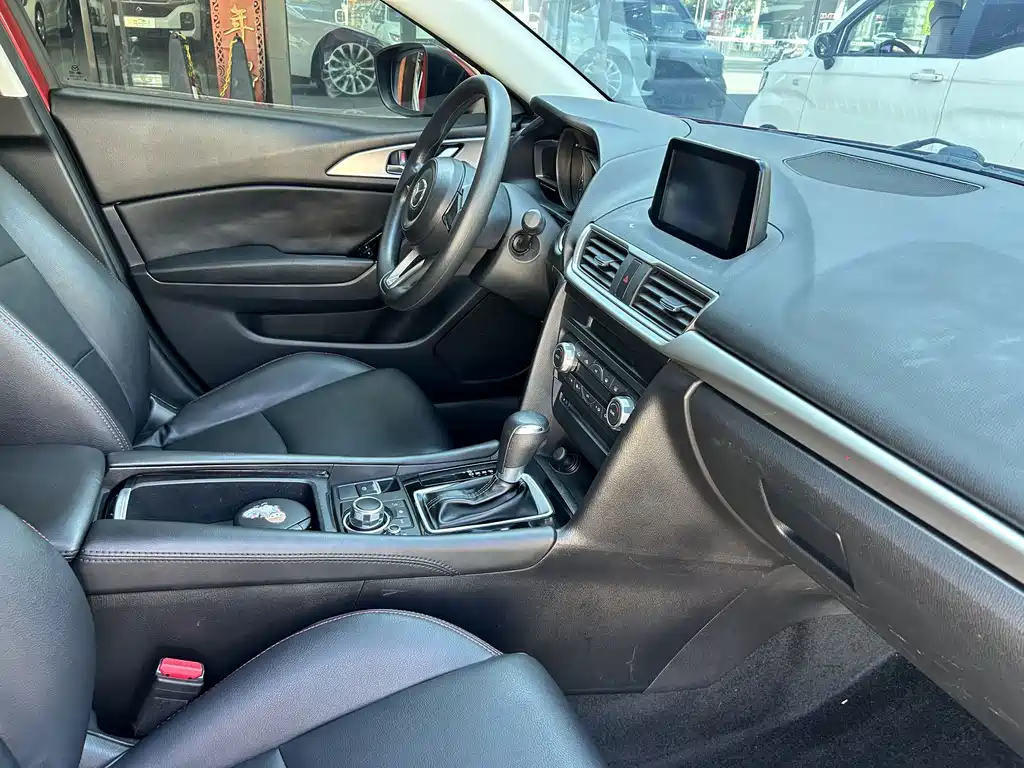 Mazda 3 Axela — миниатюра 12