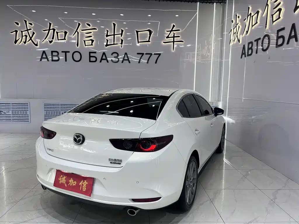 Mazda 3 Axela — миниатюра 4