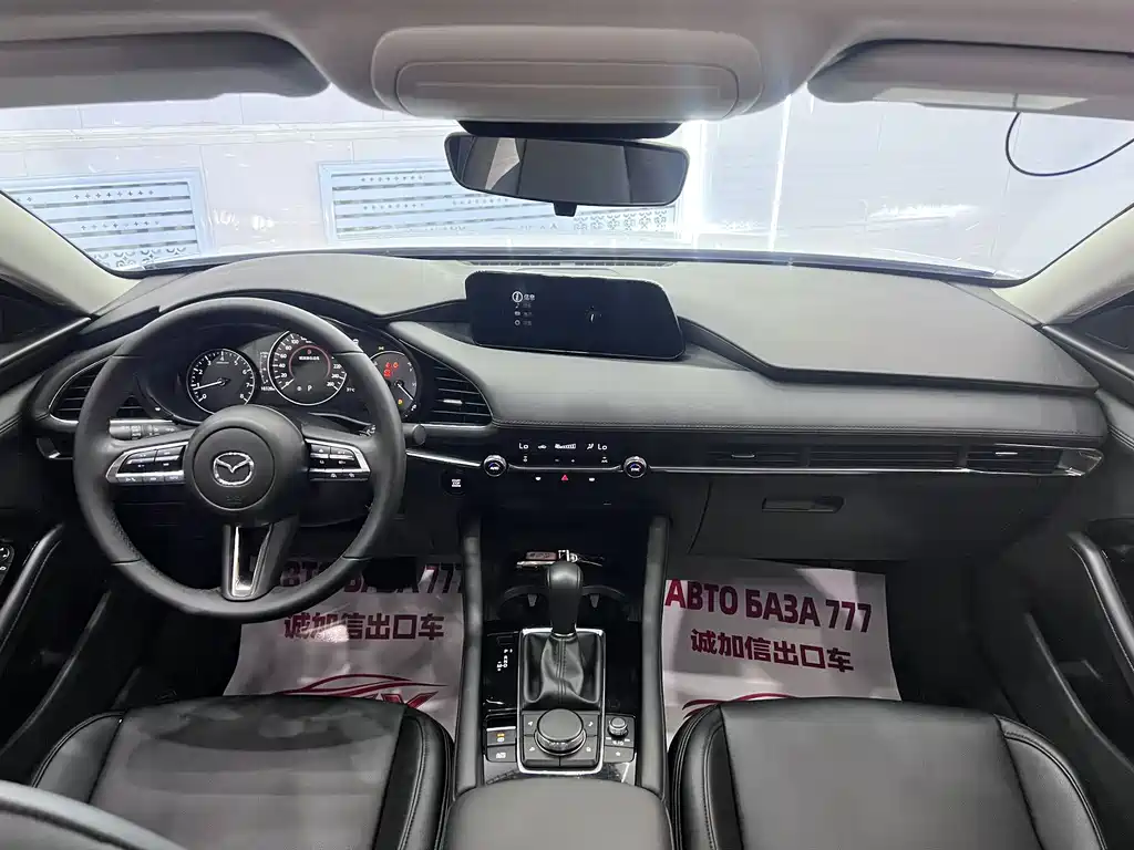 Mazda 3 Axela — миниатюра 16