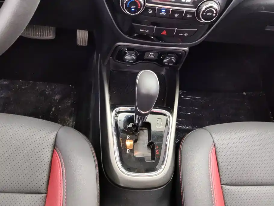 Changan CS15 — миниатюра 16