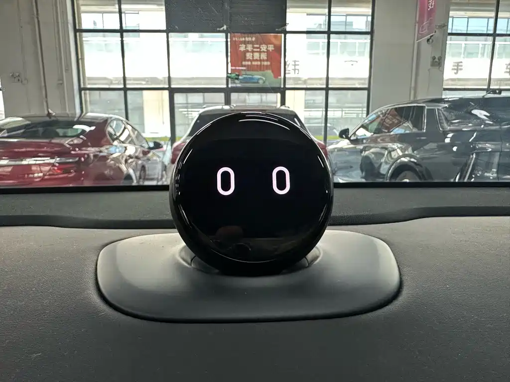 NIO ET5T — миниатюра 10