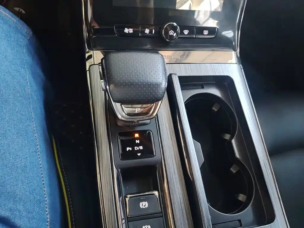 Roewe RX5 — миниатюра 14