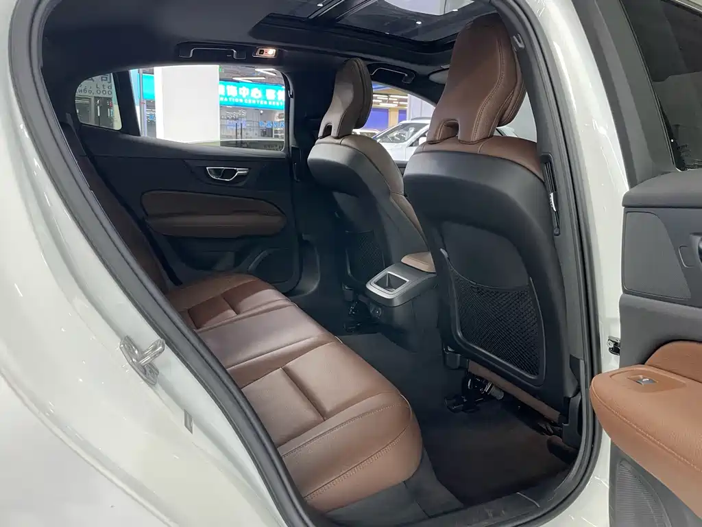 Volvo S60 — миниатюра 7