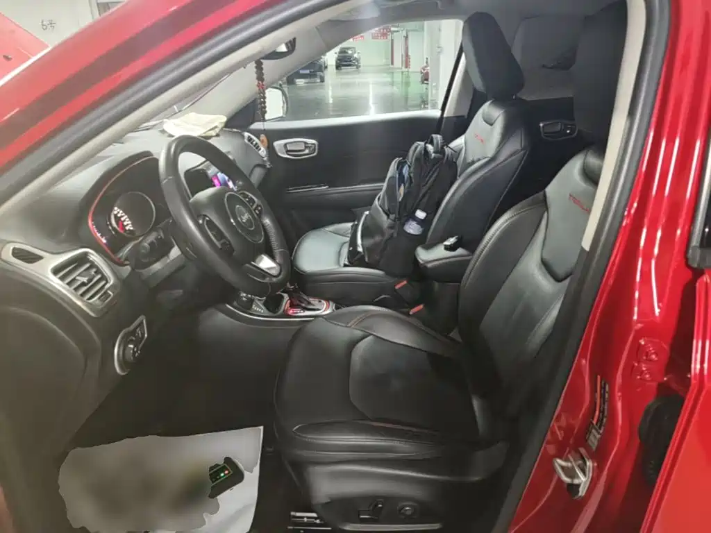 Jeep Compass — миниатюра 15