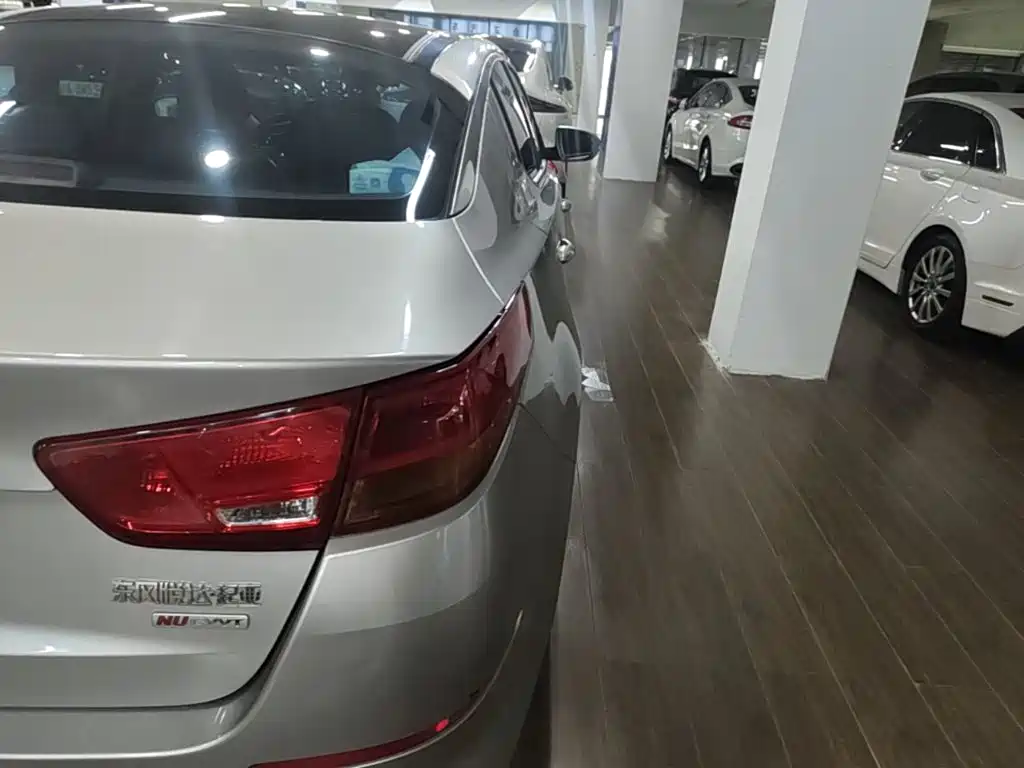 Kia K5 — миниатюра 8