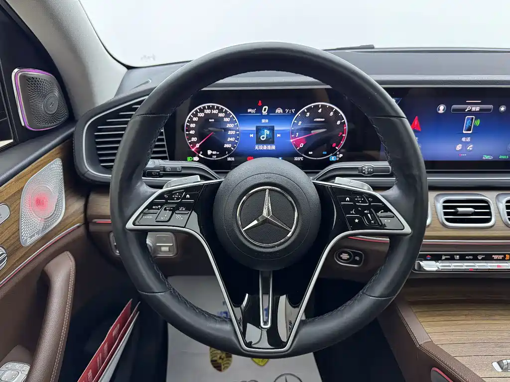 Mercedes-Benz GLE (Import) — миниатюра 5