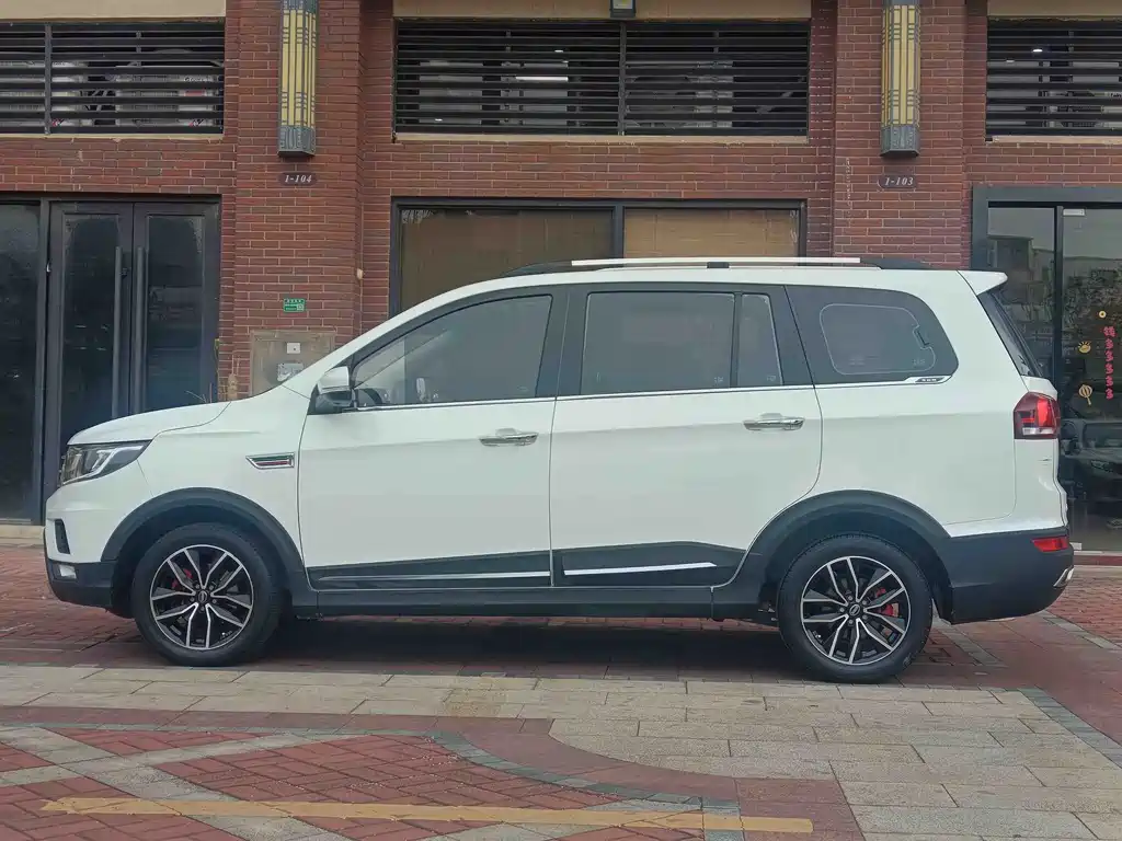 SWM SWAY MOTORS SWM X3