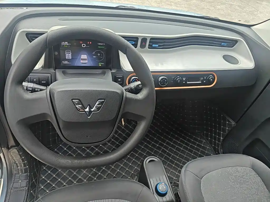 Wuling MINIEV — миниатюра 10