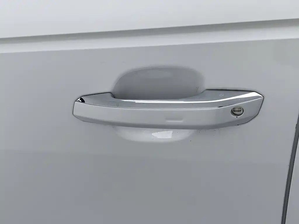 Audi A4L — миниатюра 18