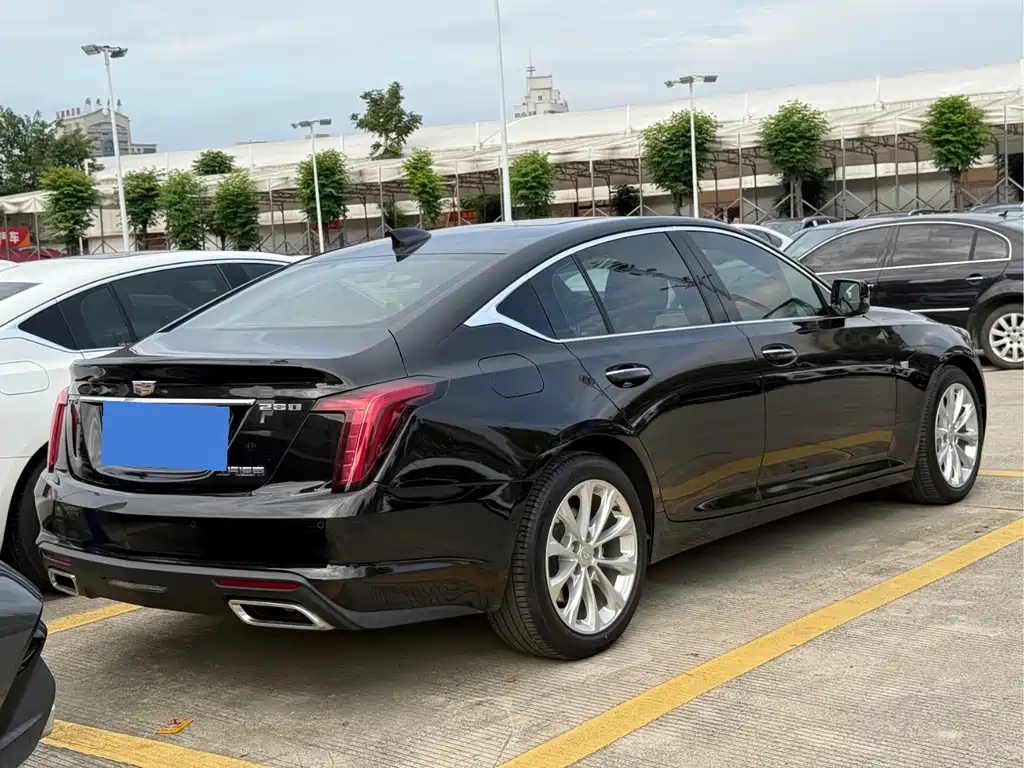 Cadillac CT5 — миниатюра 5
