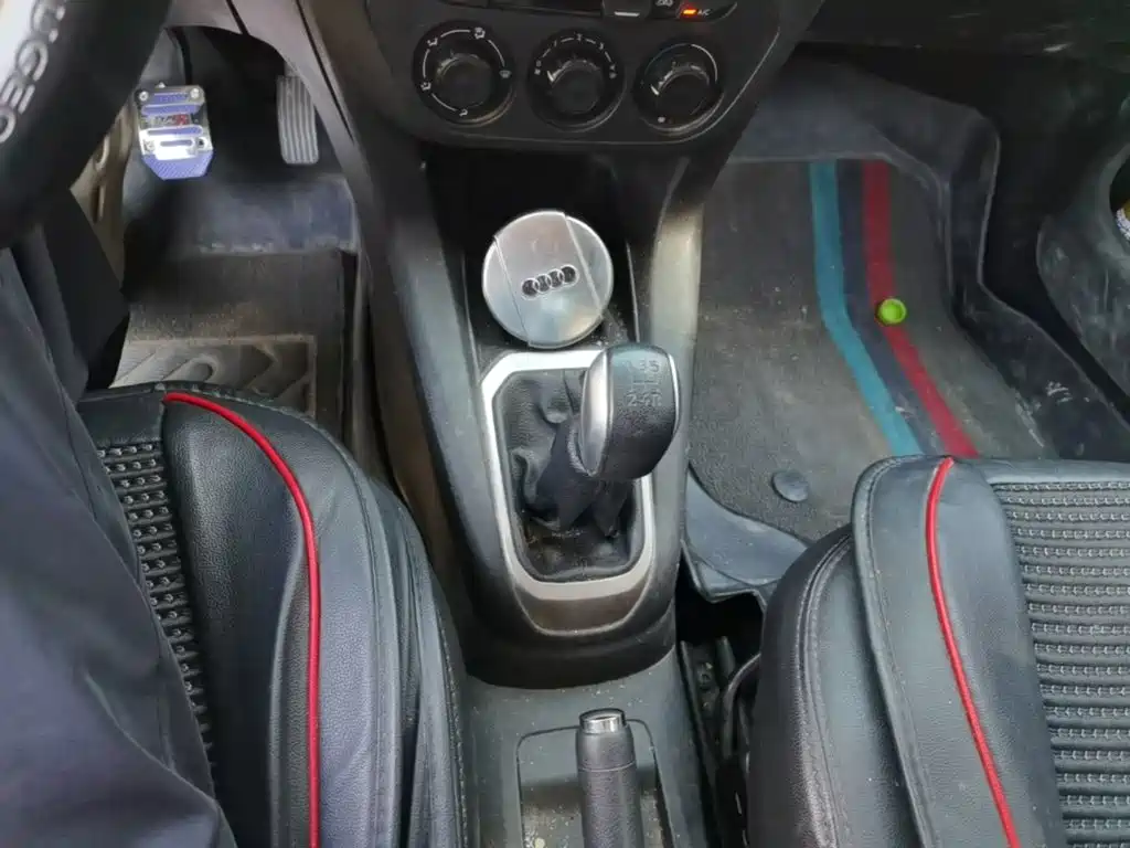 Peugeot 301 — миниатюра 14