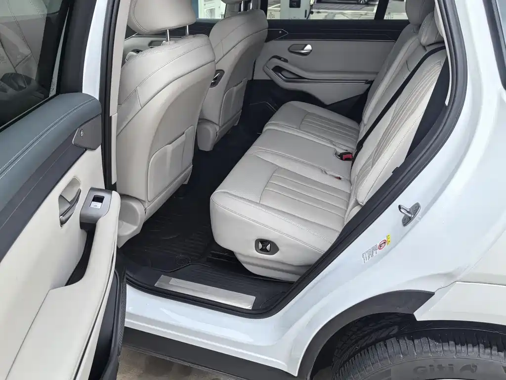 BYD Tang L — миниатюра 9