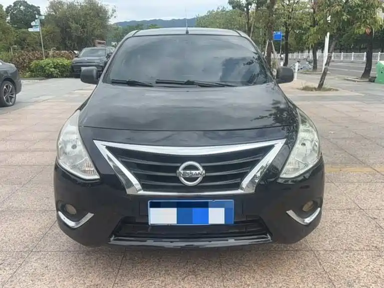 Nissan Sunny — миниатюра 2