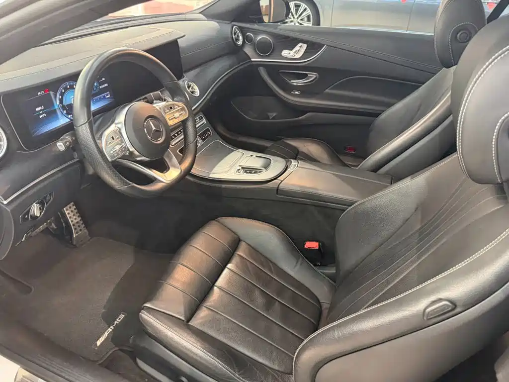 Mercedes-Benz E-Class (Import) — миниатюра 4