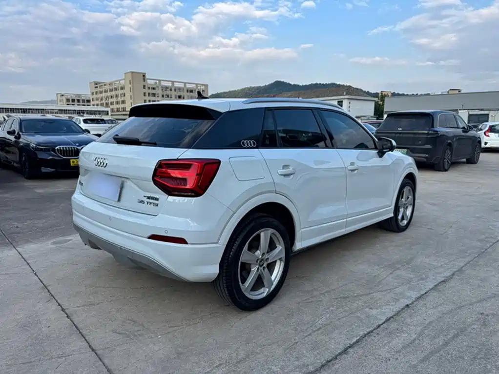Audi Q2L — миниатюра 7