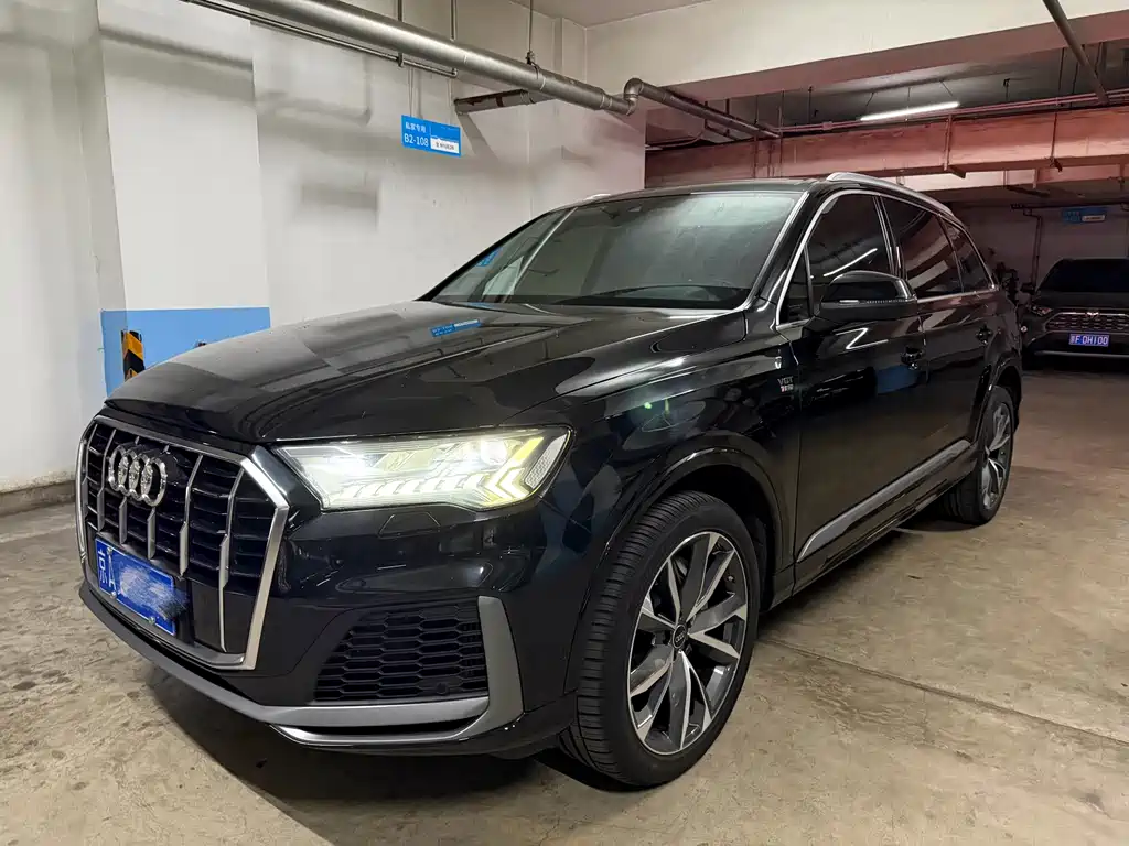 Audi Q7