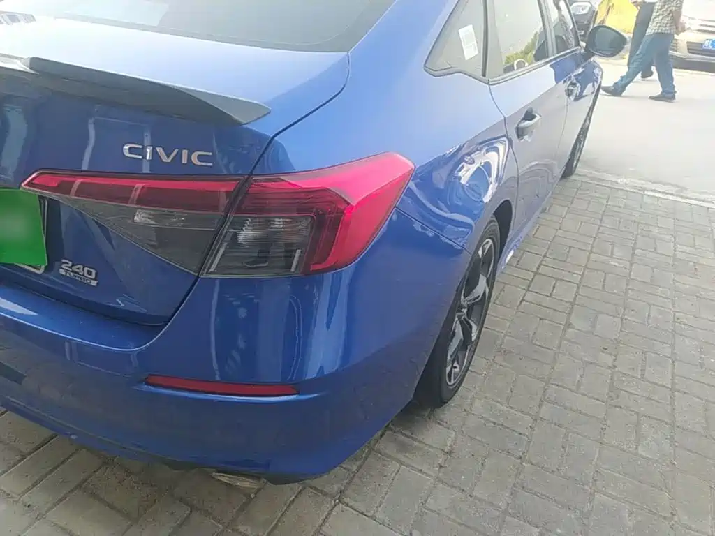 Honda Civic — миниатюра 8